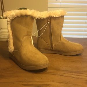 Suede and faux fur boots size 2